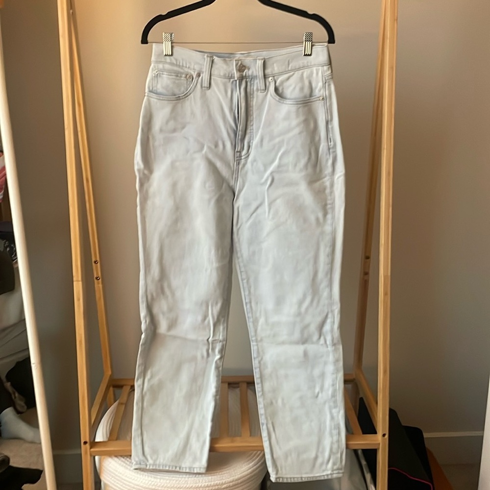 Madewell the momjean, size 28, like new! Barely worn!